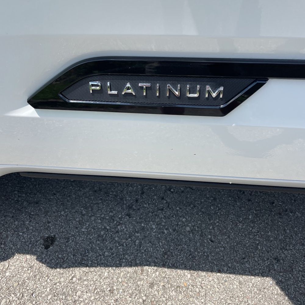 2024 Toyota Tundra Platinum HV