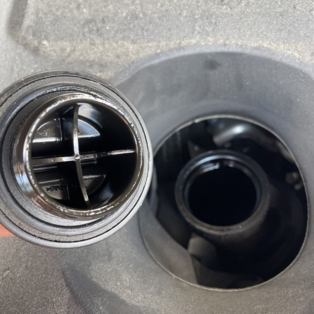 2024 Toyota Tundra Platinum HV