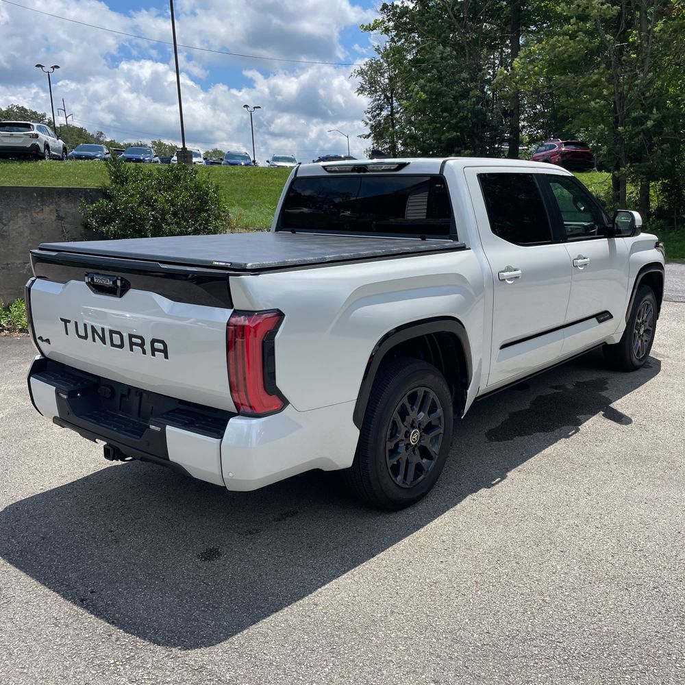 2024 Toyota Tundra Platinum HV