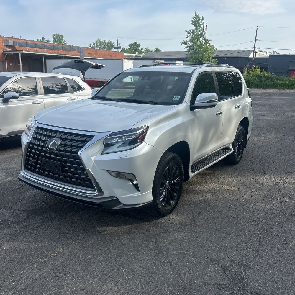 2023 Lexus GX 460 Base