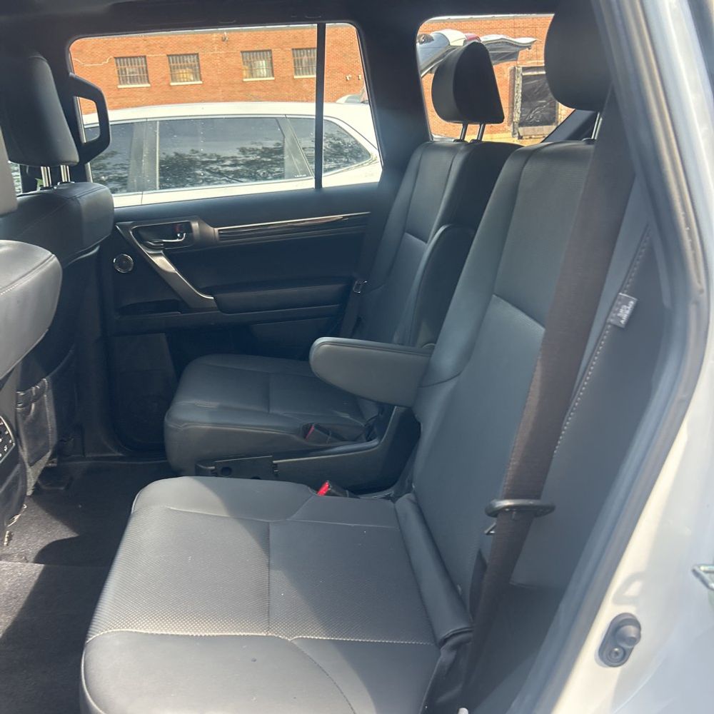 2023 Lexus GX 460 Base