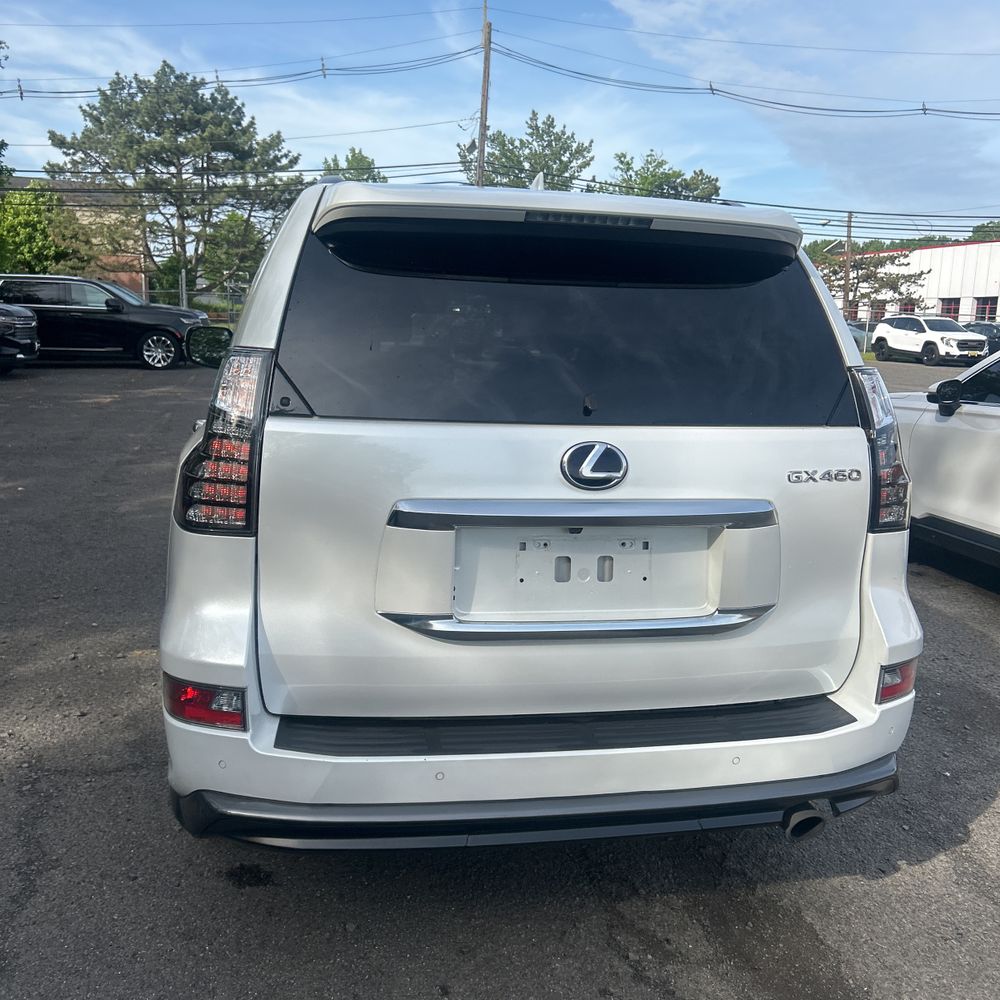 2023 Lexus GX 460 Base