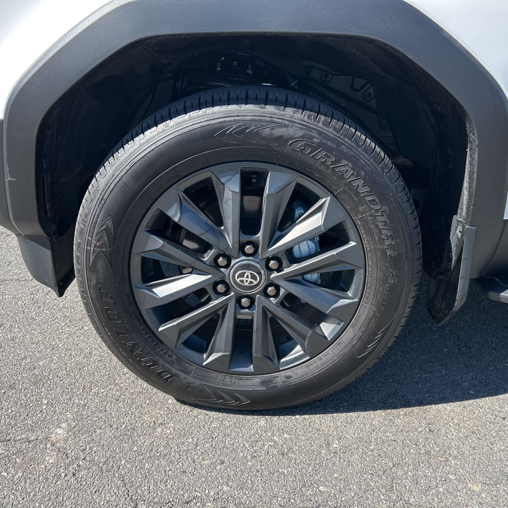 2024 Toyota Land Cruiser Base