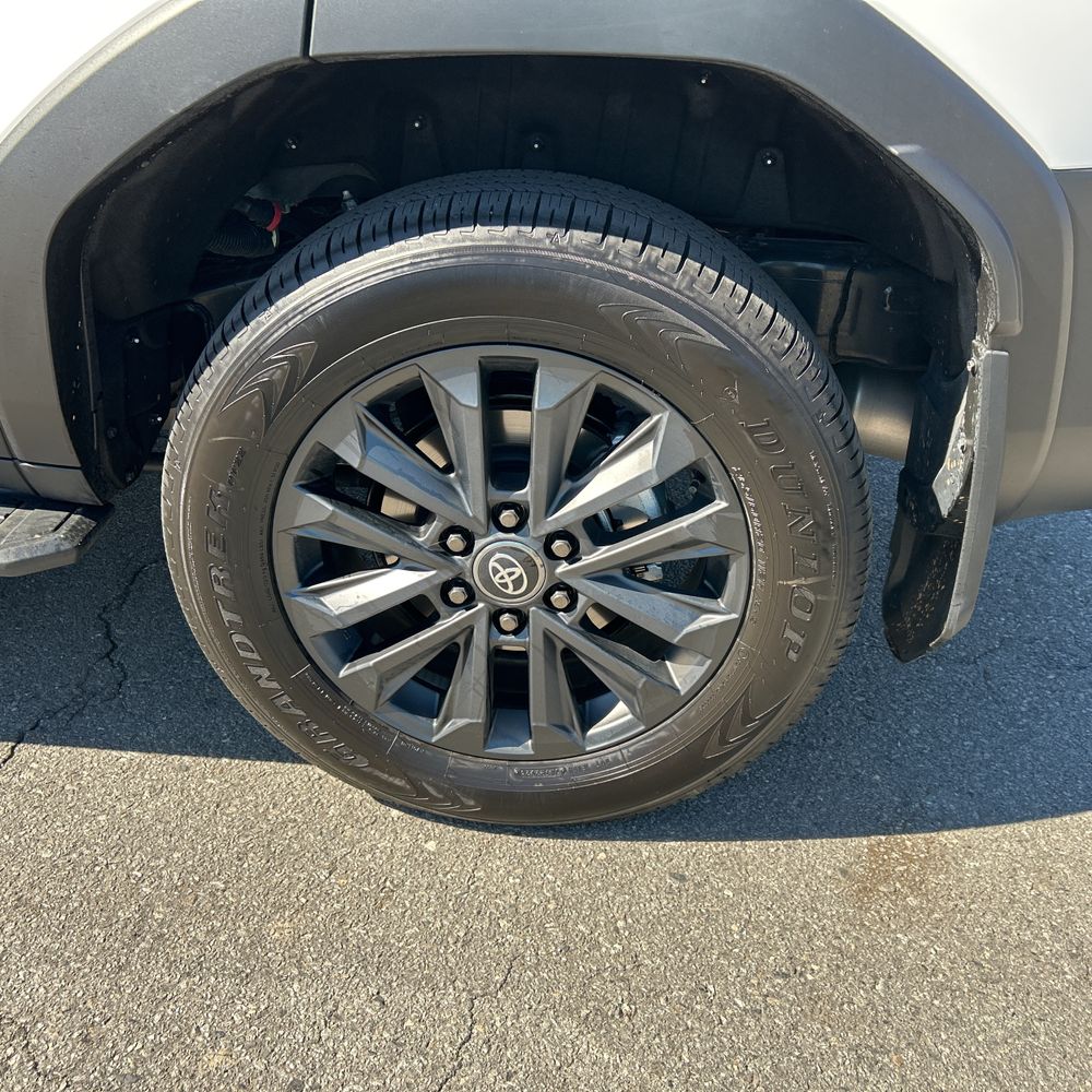 2024 Toyota Land Cruiser Base