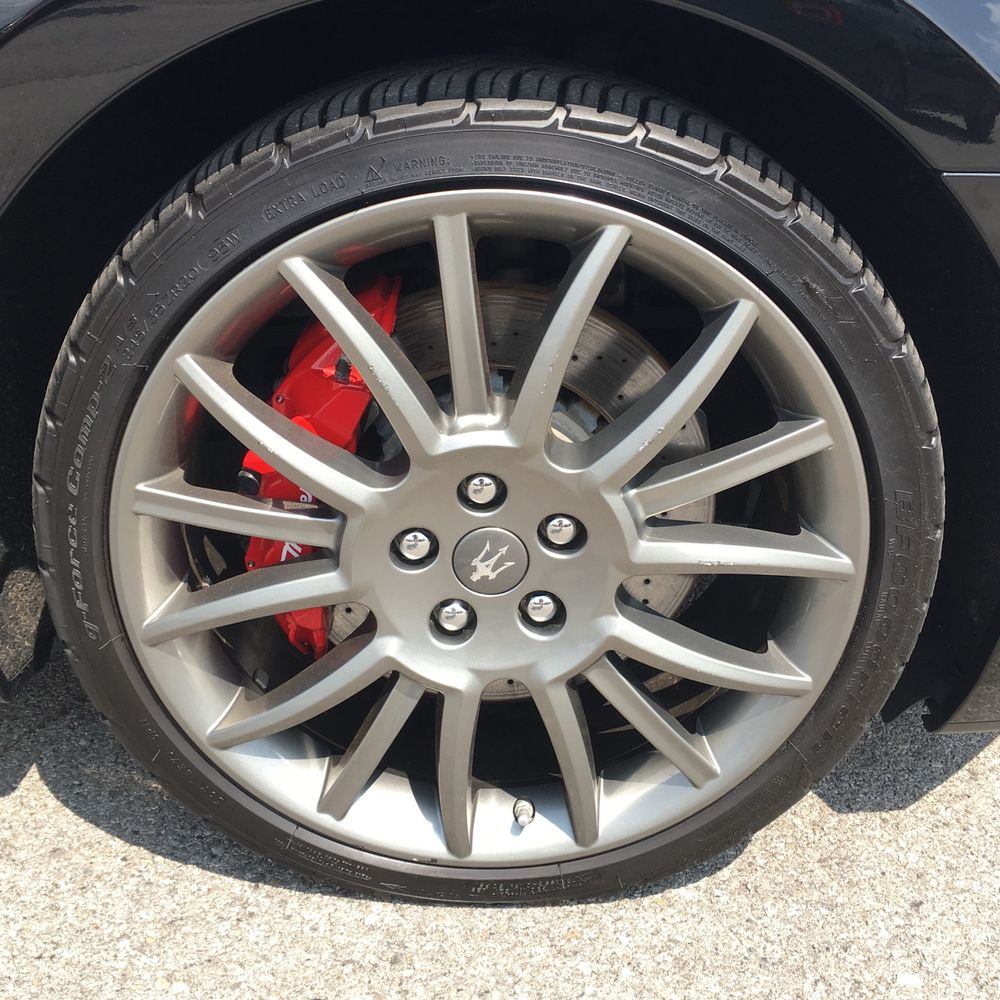 2014 Maserati GranTurismo Base