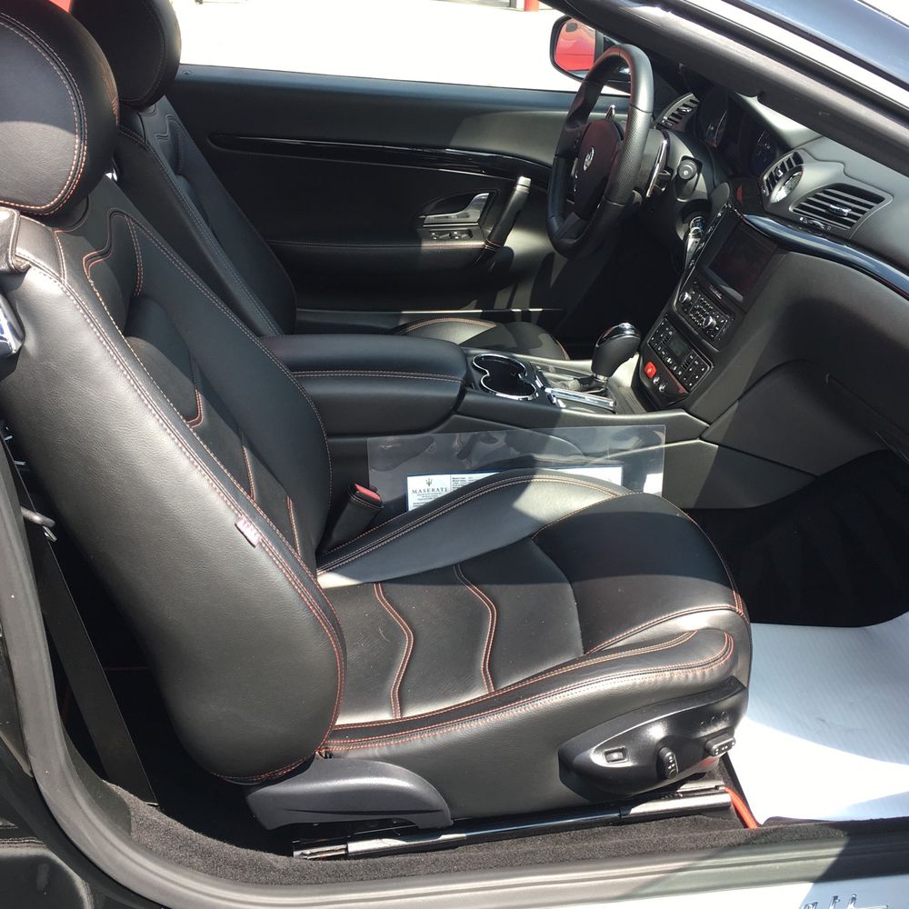 2014 Maserati GranTurismo Base