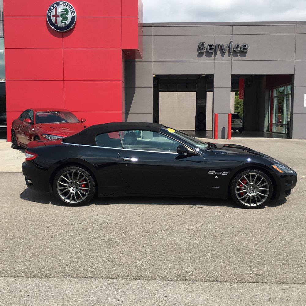 2014 Maserati GranTurismo Base