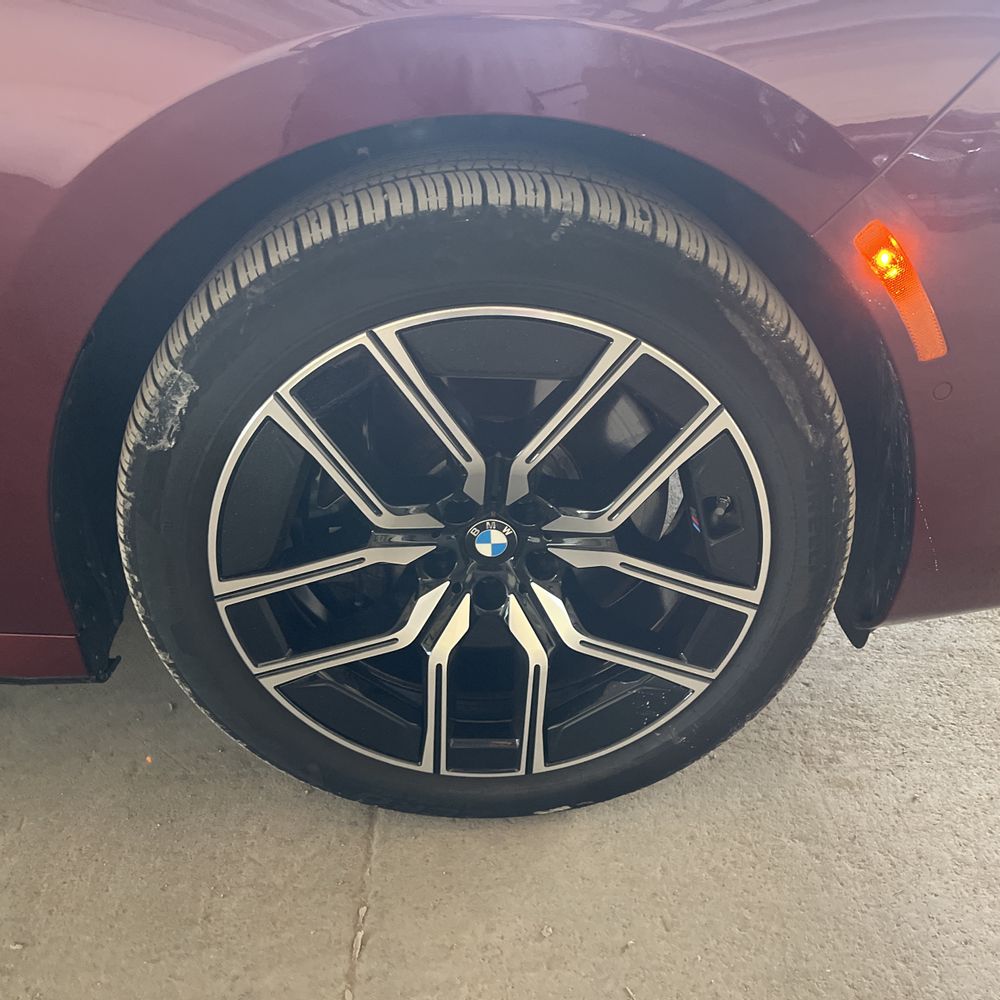 2023 BMW 7-Series 740i