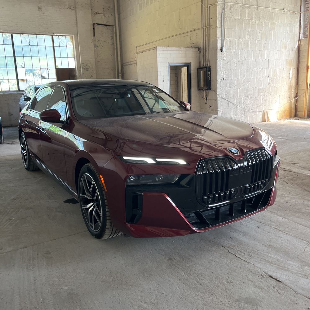 2023 BMW 7-Series 740i