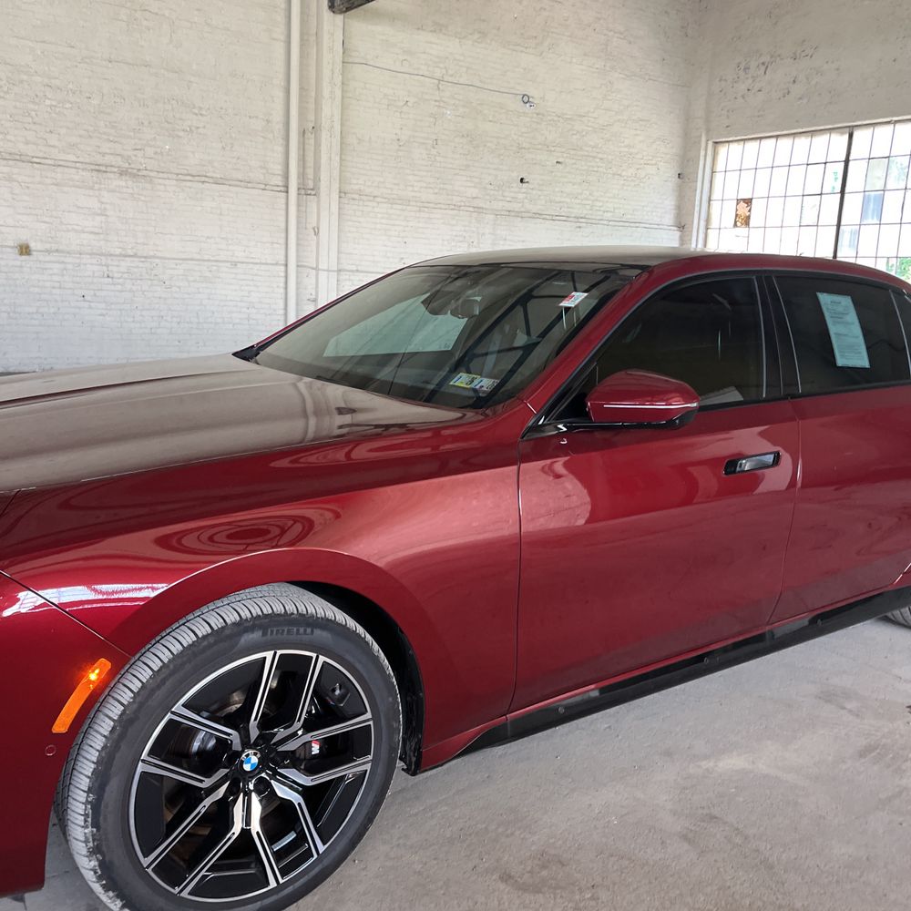 2023 BMW 7-Series 740i