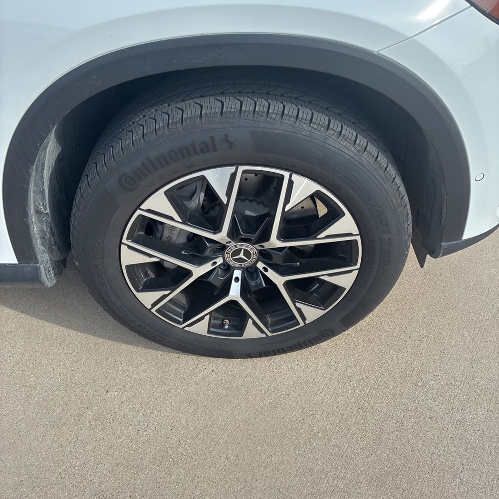2025 Mercedes-Benz GLC 350e 4MATIC