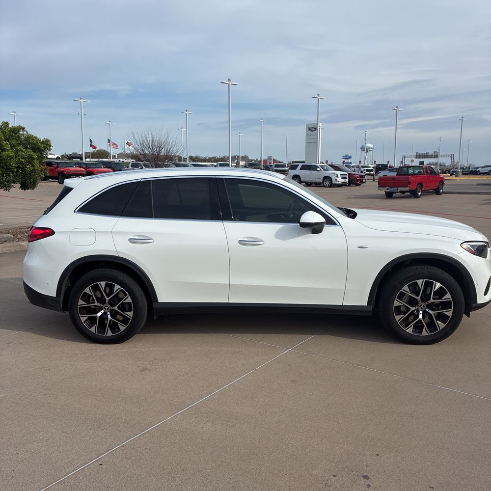 2025 Mercedes-Benz GLC 350e 4MATIC