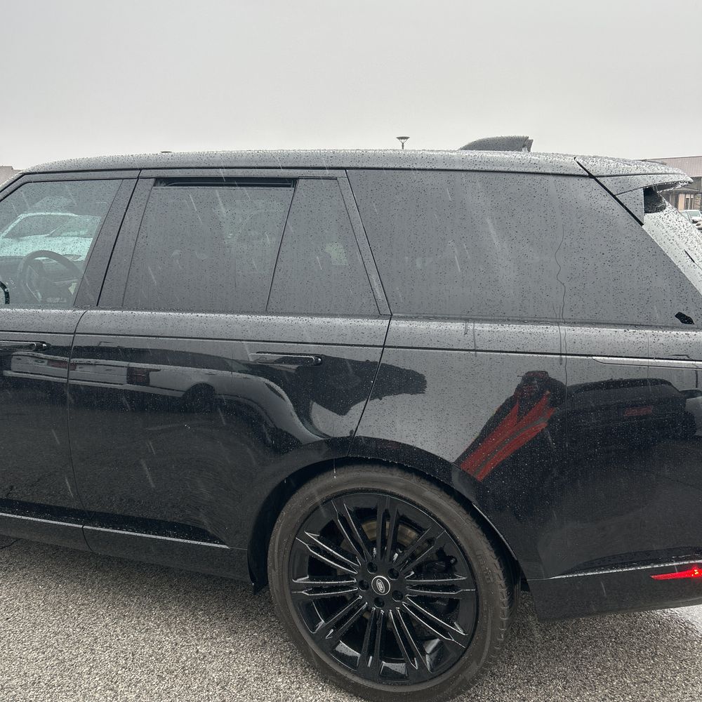 2023 Land Rover Range Rover P530 SE