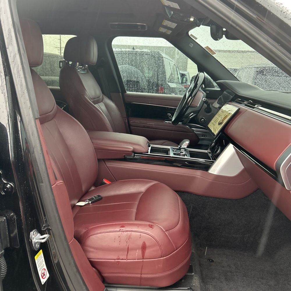 2023 Land Rover Range Rover P530 SE