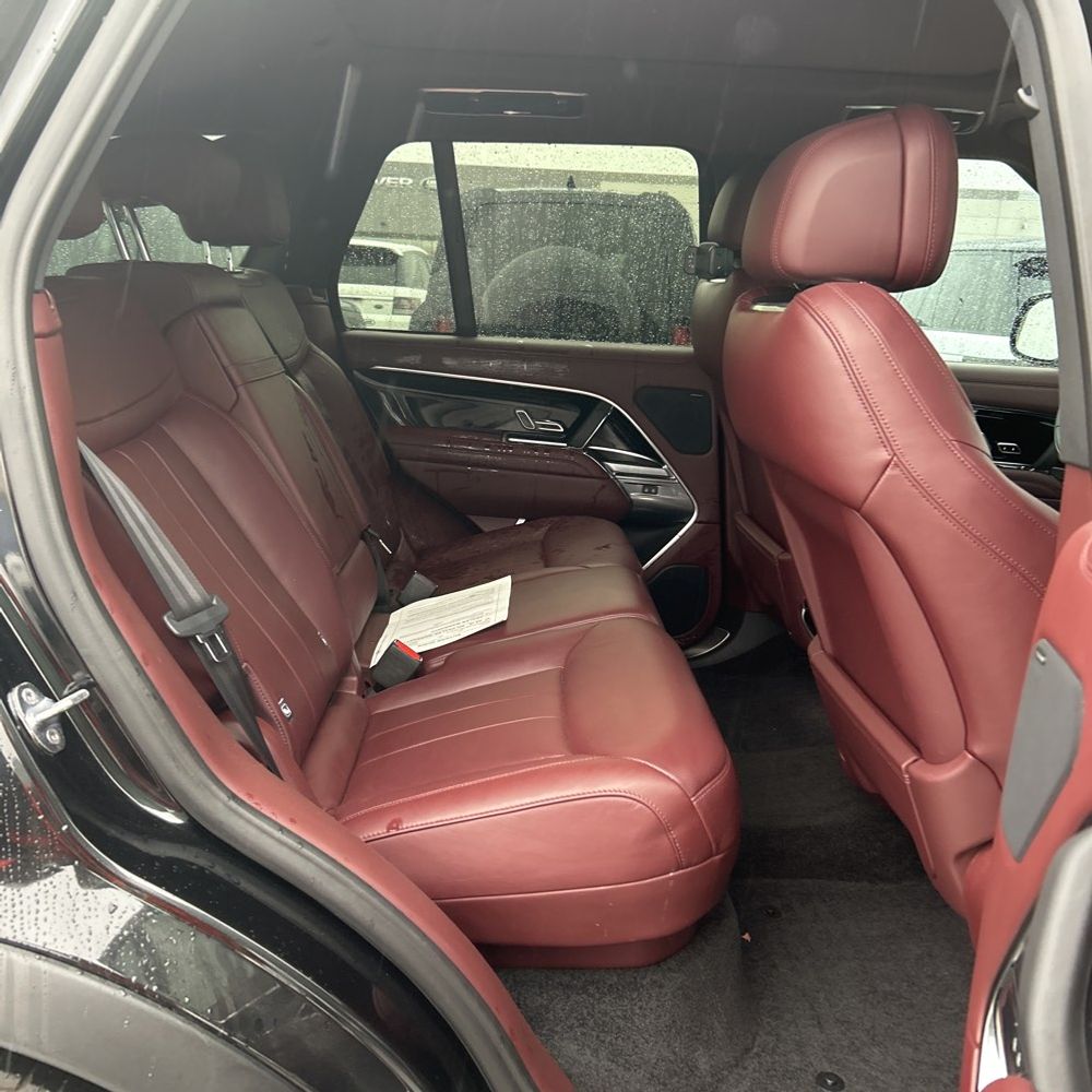 2023 Land Rover Range Rover P530 SE