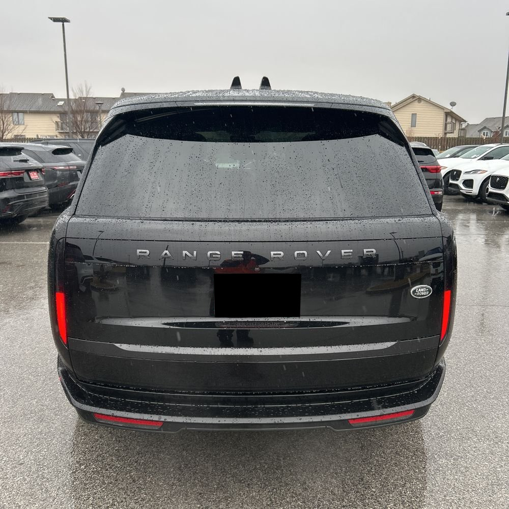 2023 Land Rover Range Rover P530 SE