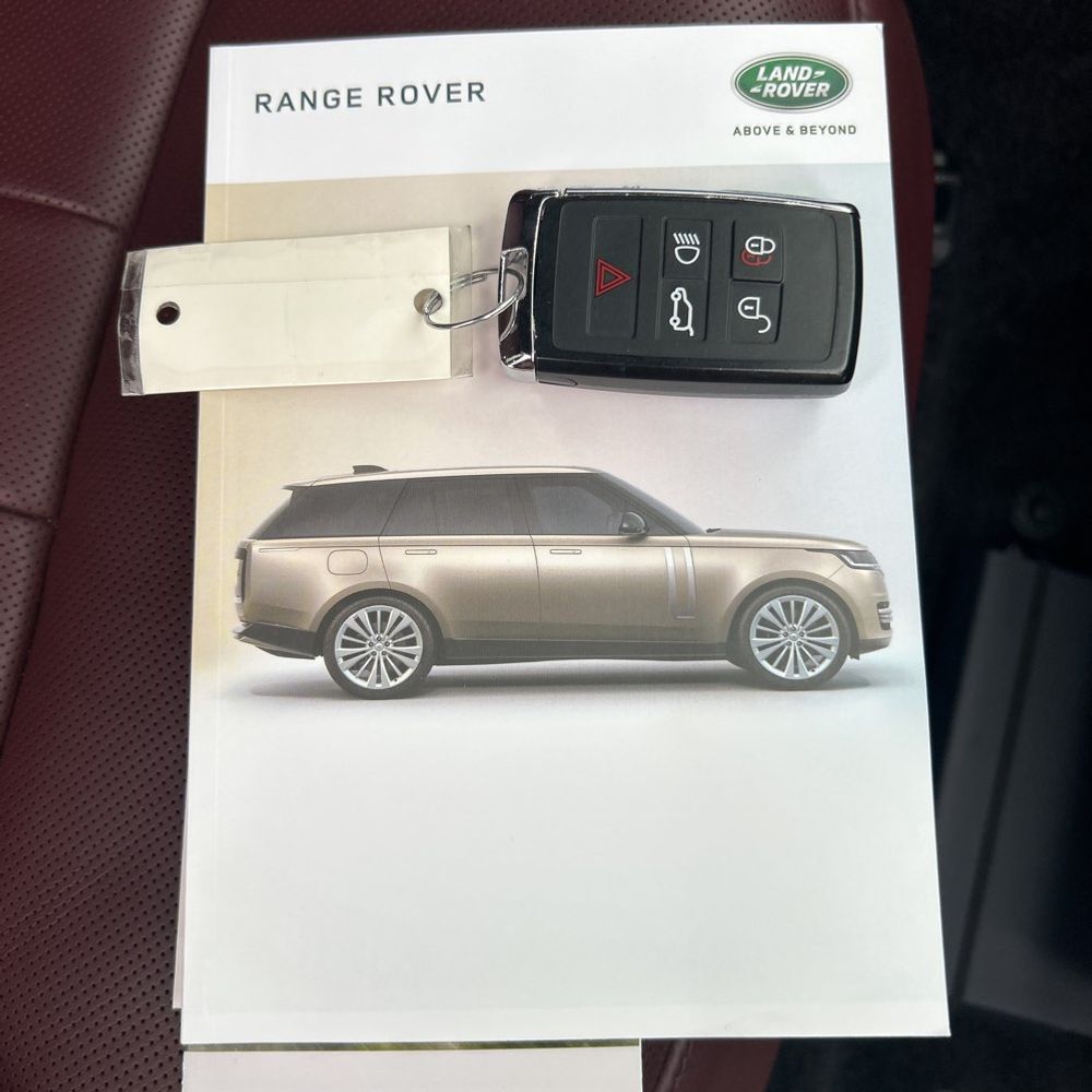 2023 Land Rover Range Rover P530 SE