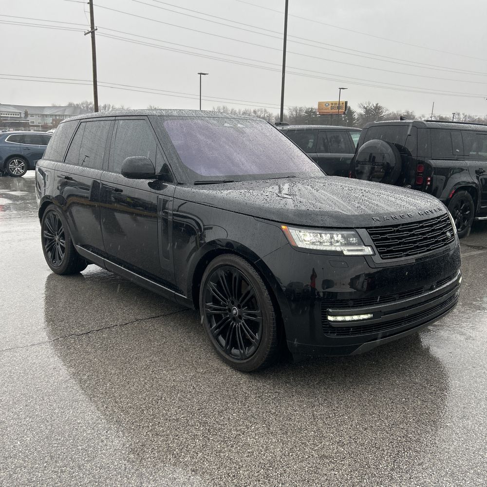 2023 Land Rover Range Rover P530 SE