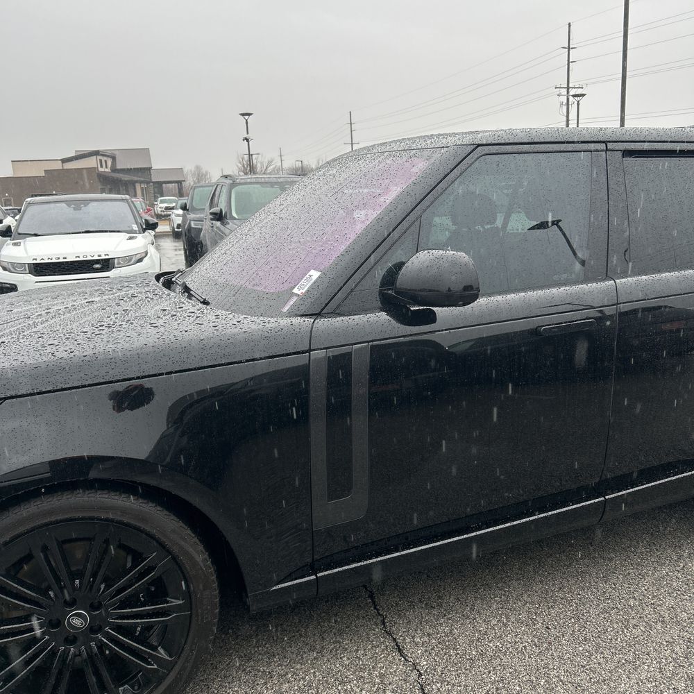 2023 Land Rover Range Rover P530 SE