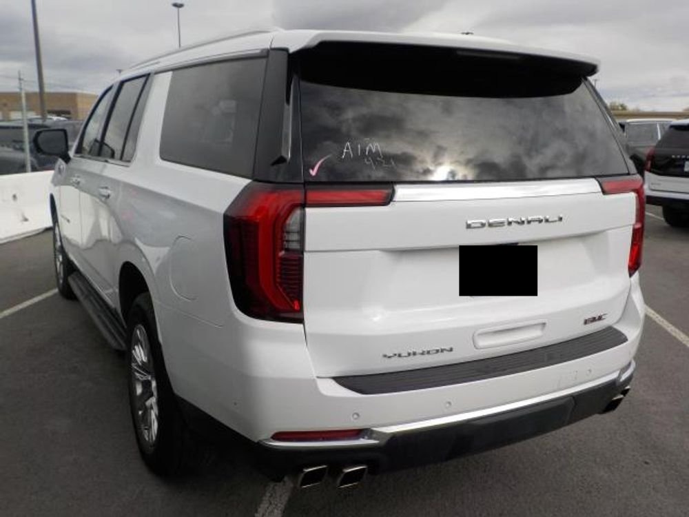 2025 GMC Yukon XL Denali