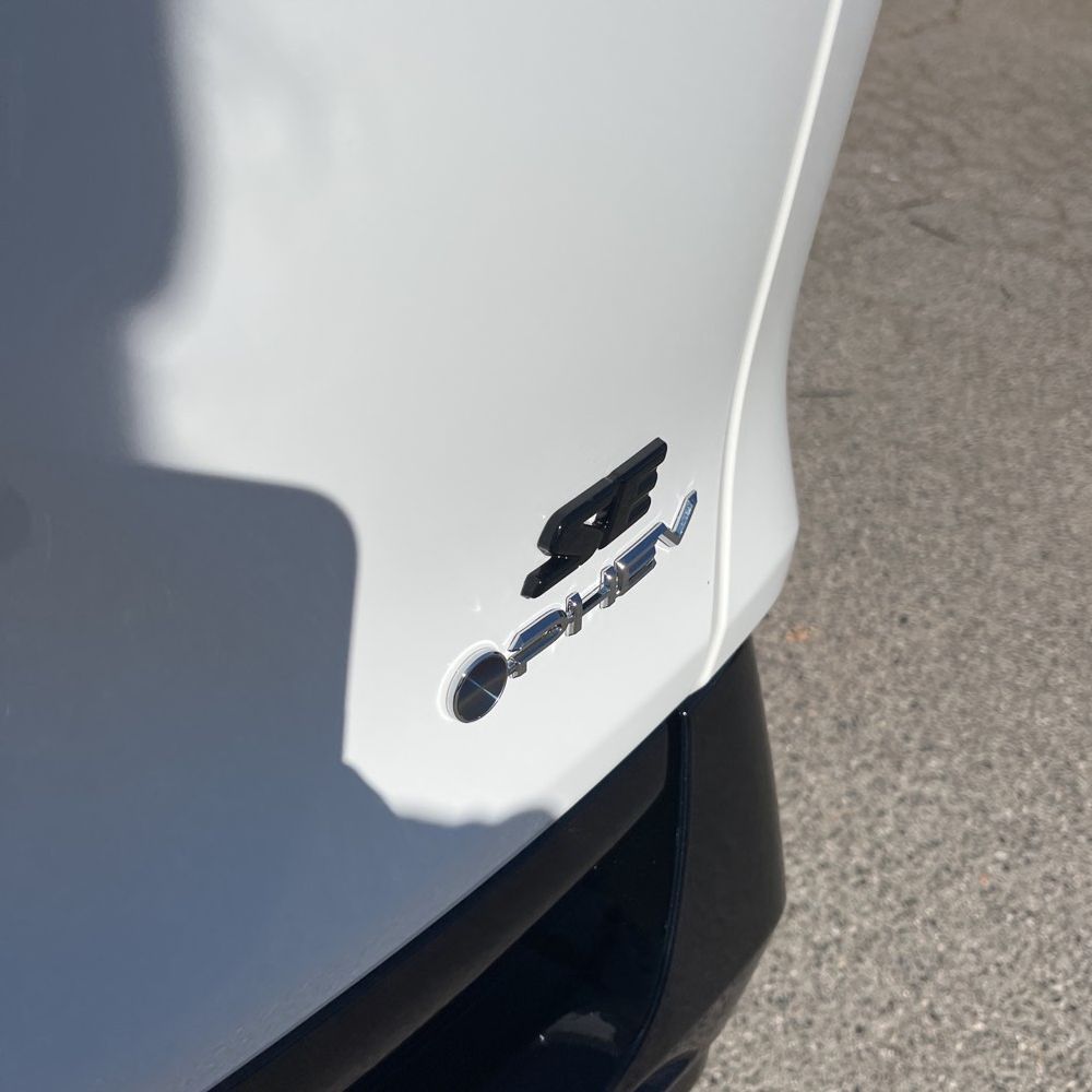 2025 Toyota RAV4 Plug-in Hybrid SE