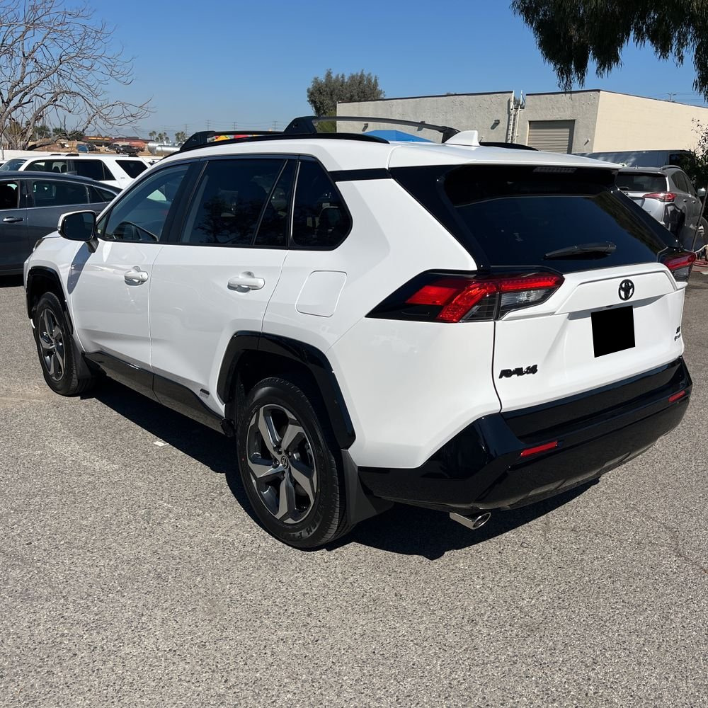 2025 Toyota RAV4 Plug-in Hybrid SE