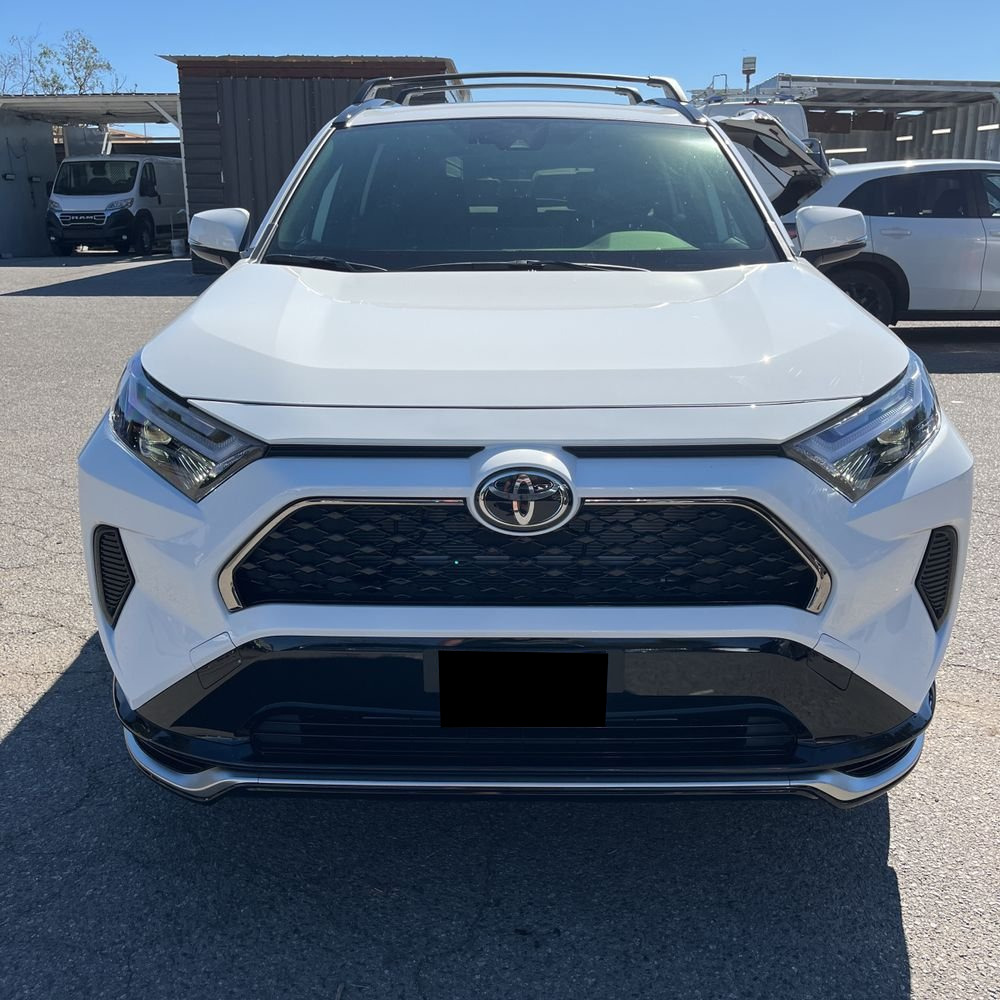 2025 Toyota RAV4 Plug-in Hybrid SE