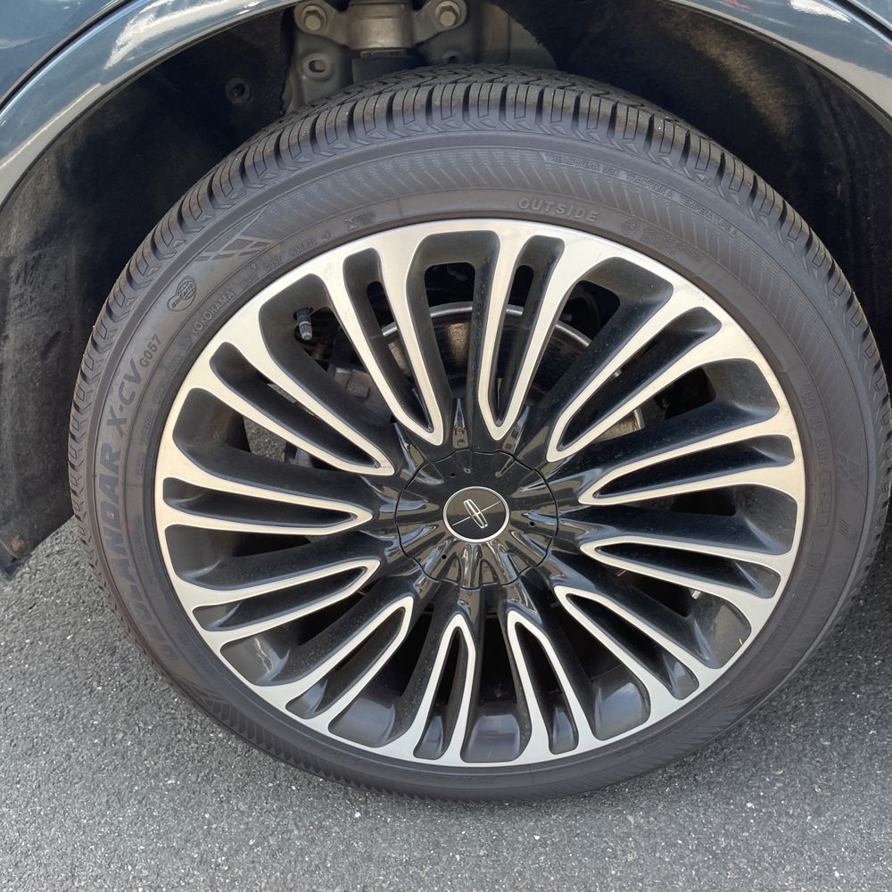 2023 Lincoln Aviator Black Label