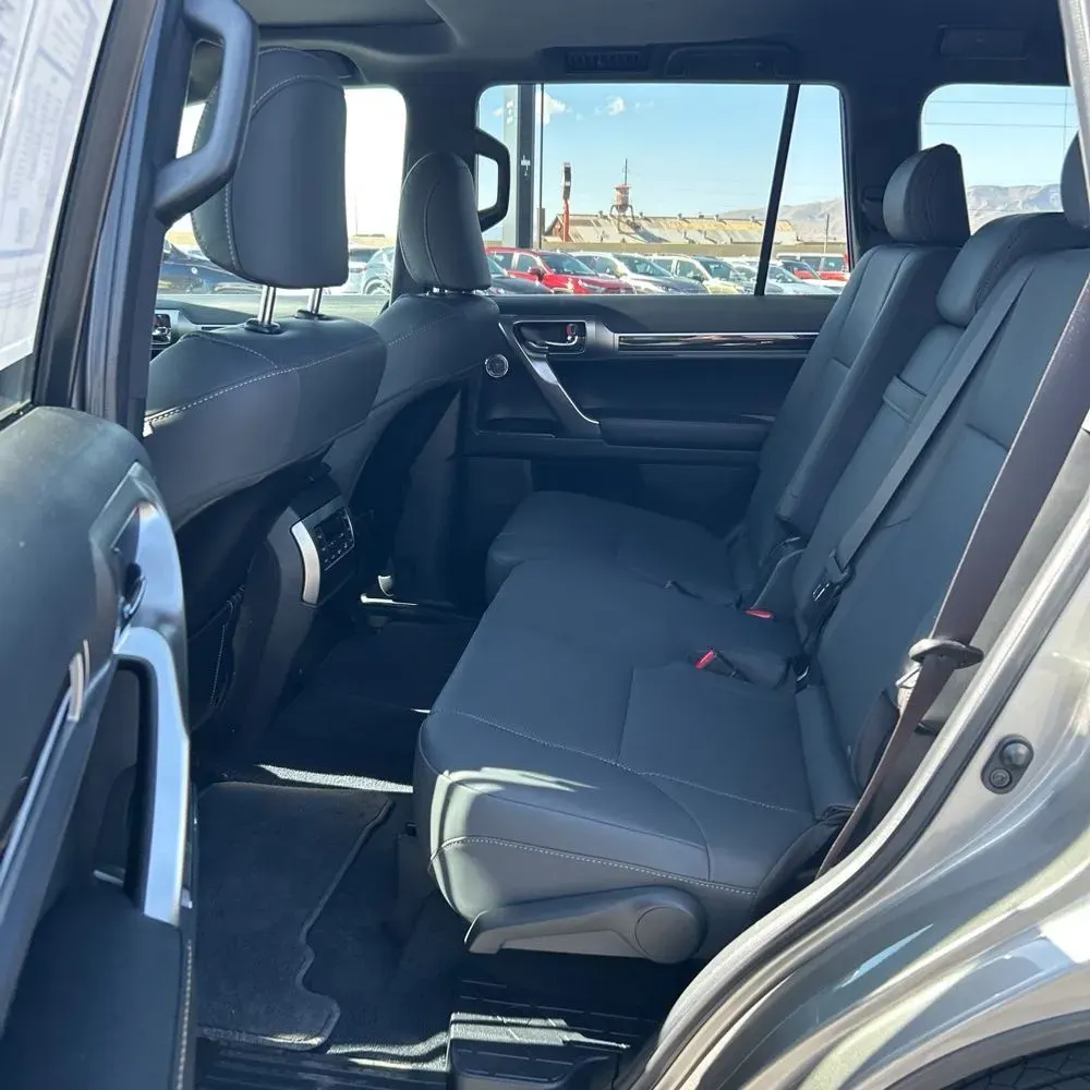 2023 Lexus GX 460 Base