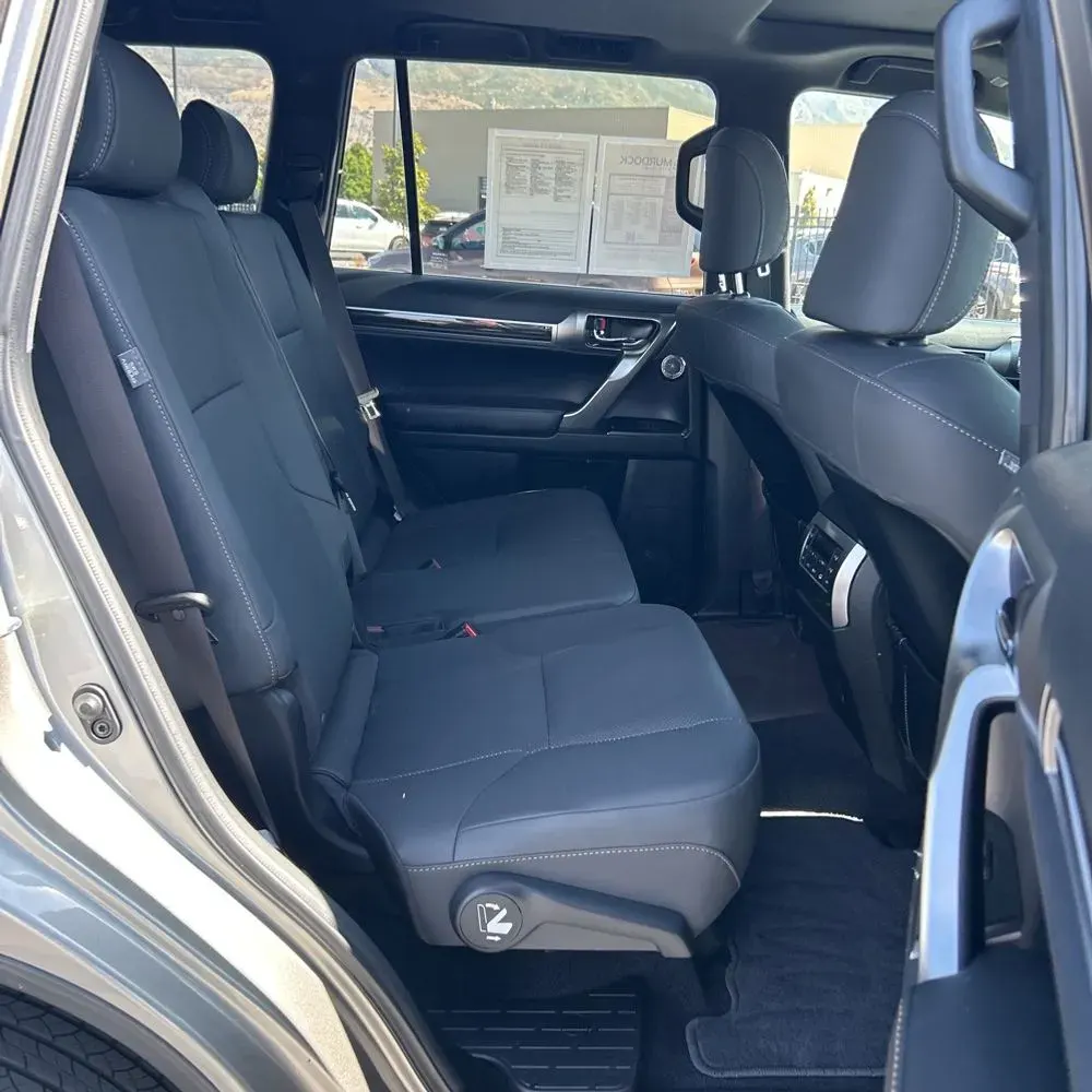 2023 Lexus GX 460 Base