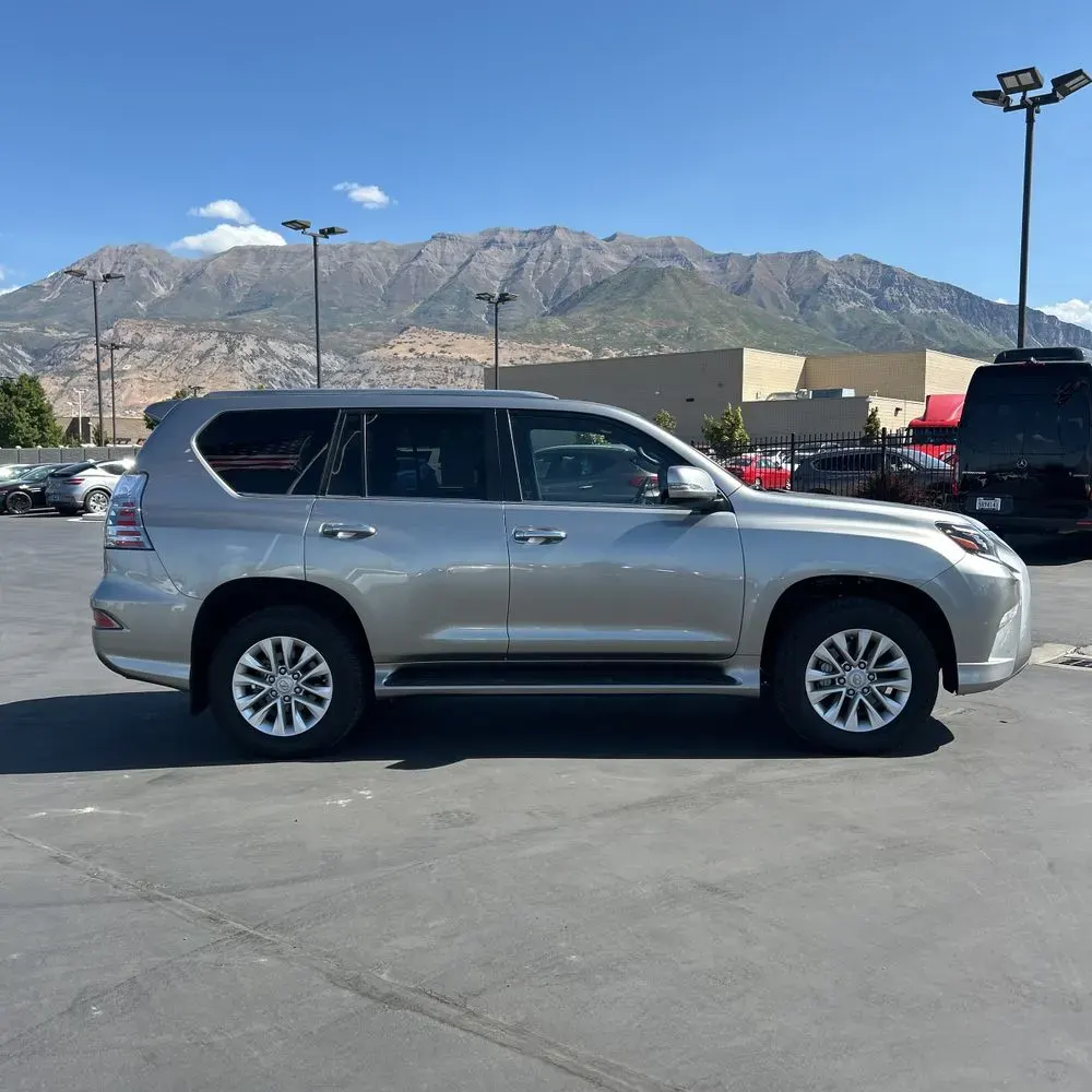2023 Lexus GX 460 Base