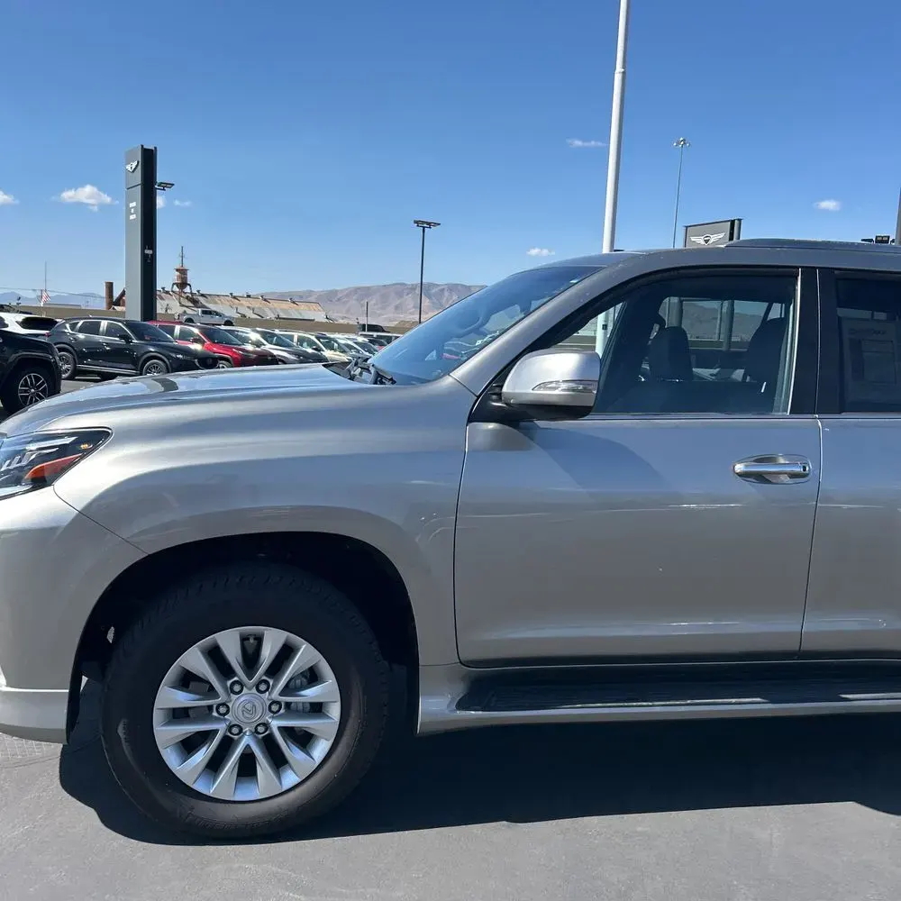 2023 Lexus GX 460 Base