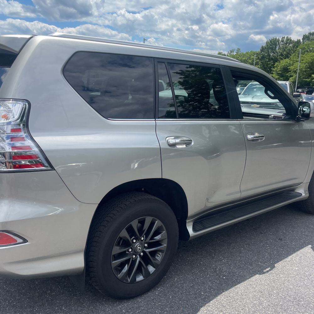 2023 Lexus GX 460 Base