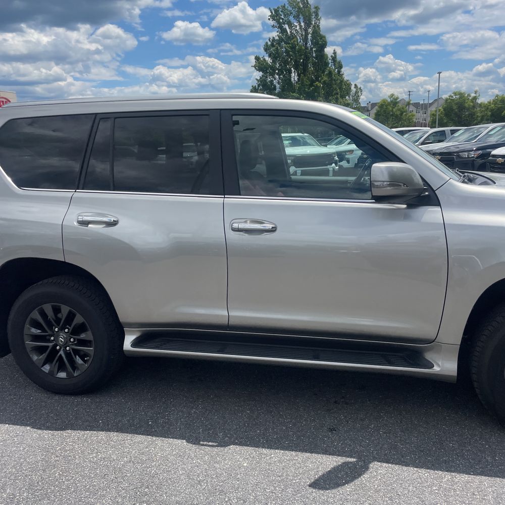 2023 Lexus GX 460 Base