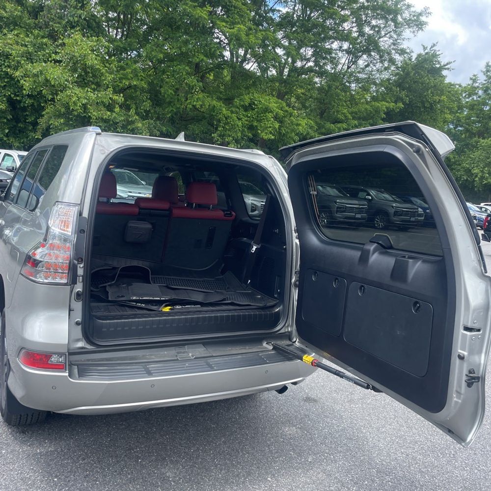 2023 Lexus GX 460 Base