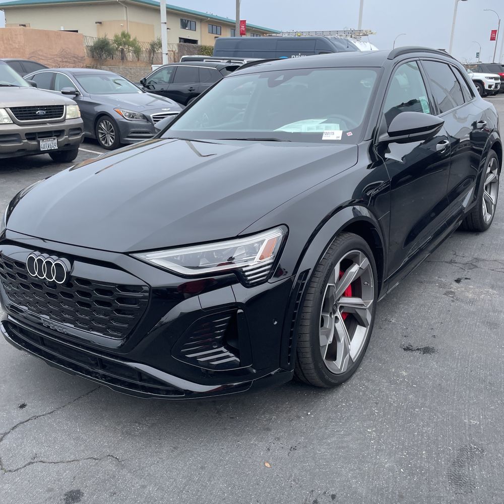 2024 Audi SQ8 e-tron Prestige