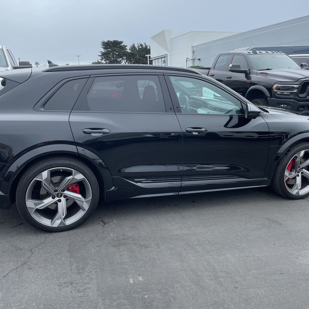 2024 Audi SQ8 e-tron Prestige