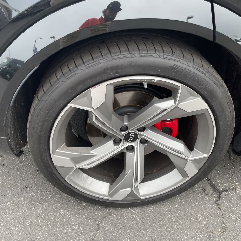 2024 Audi SQ8 e-tron Prestige