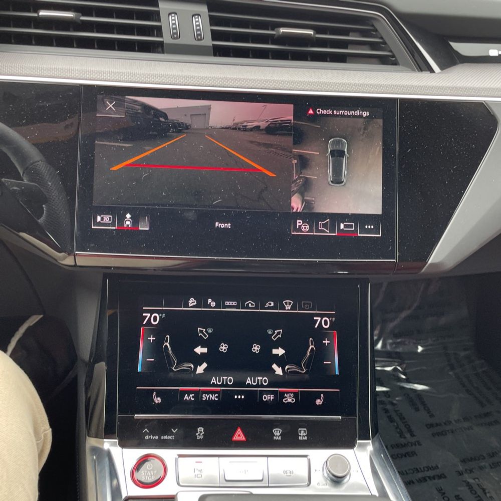 2024 Audi SQ8 e-tron Prestige