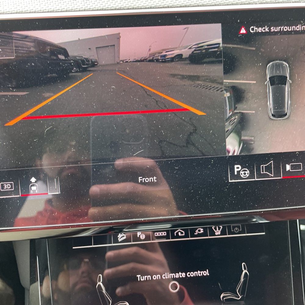 2024 Audi SQ8 e-tron Prestige