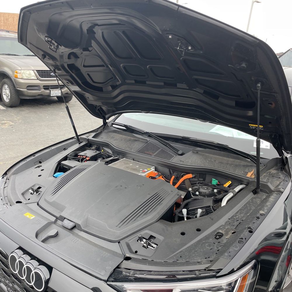2024 Audi SQ8 e-tron Prestige