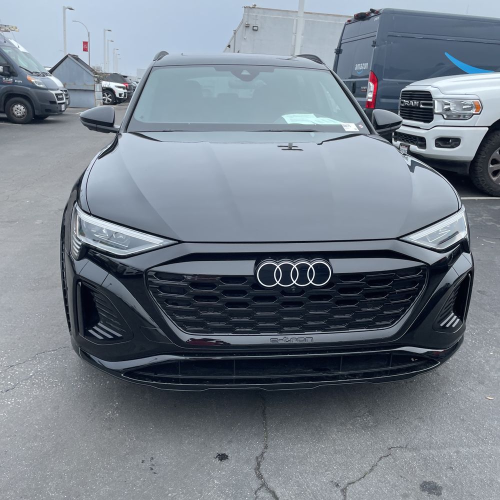 2024 Audi SQ8 e-tron Prestige