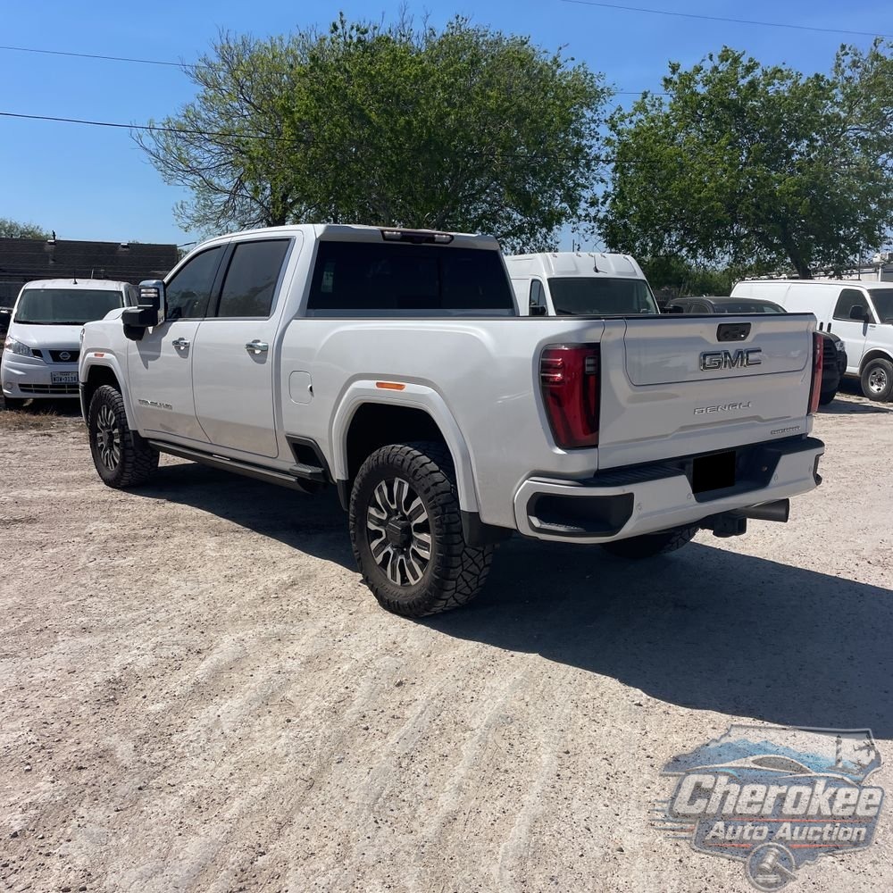 2024 GMC Sierra 2500HD Denali Ultimate