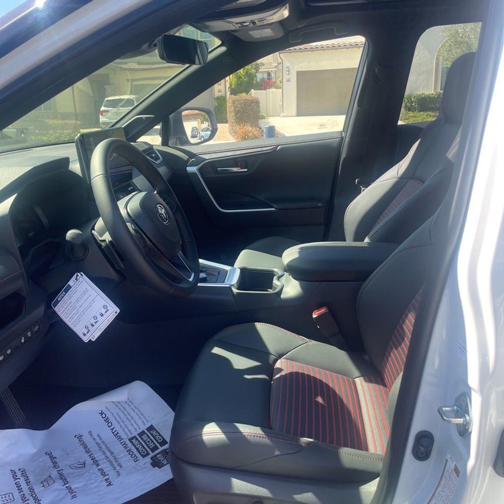 2025 Toyota RAV4 Plug-in Hybrid XSE