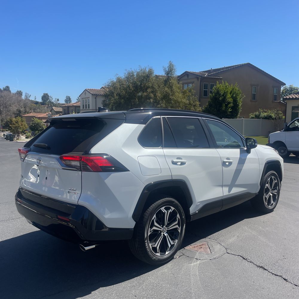 2025 Toyota RAV4 Plug-in Hybrid XSE