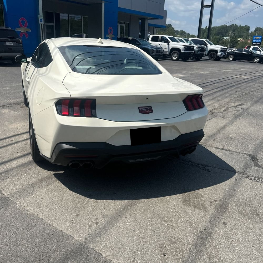 2025 Ford Mustang GT Premium