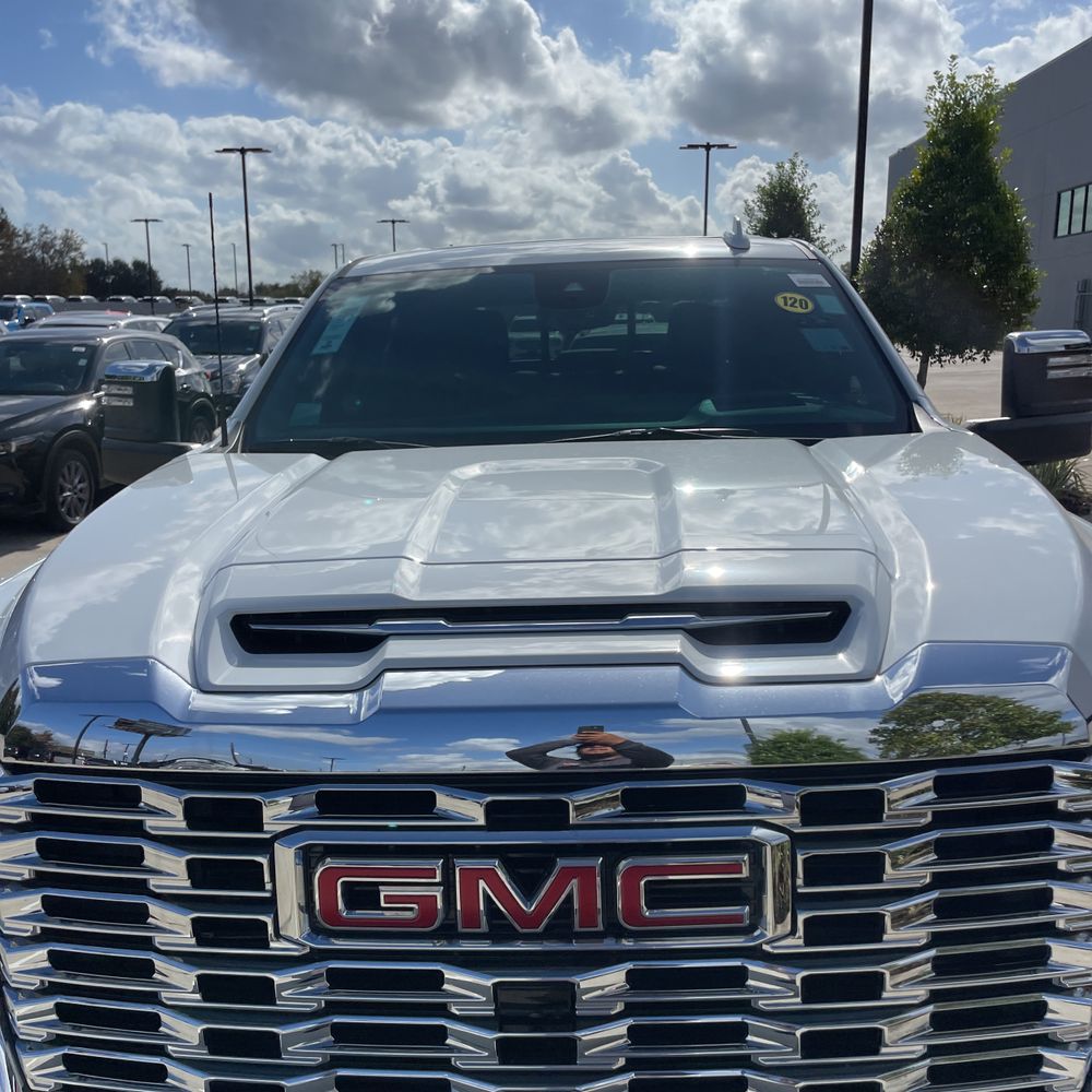 2024 GMC Sierra 3500HD Denali