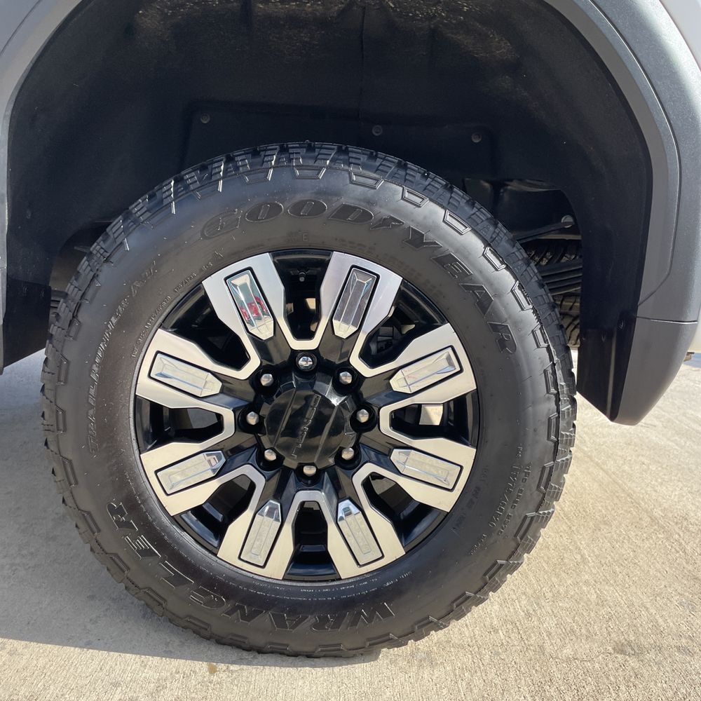 2024 GMC Sierra 3500HD Denali
