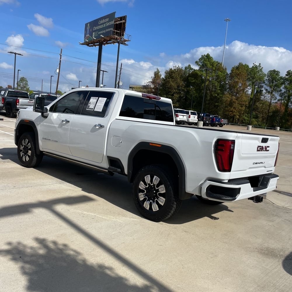 2024 GMC Sierra 3500HD Denali