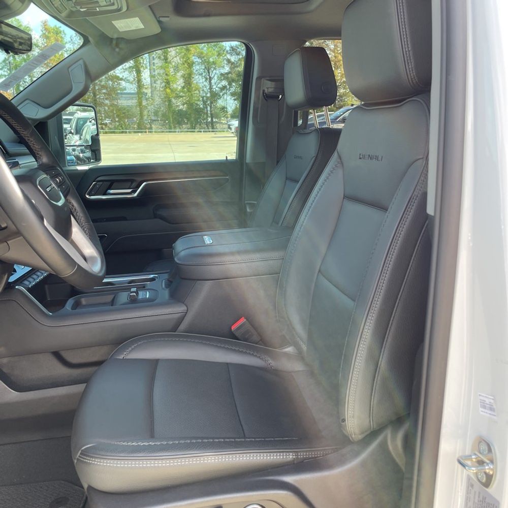 2024 GMC Sierra 3500HD Denali